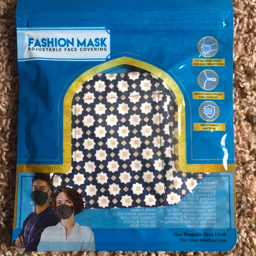 😷 Unisex Face Mask